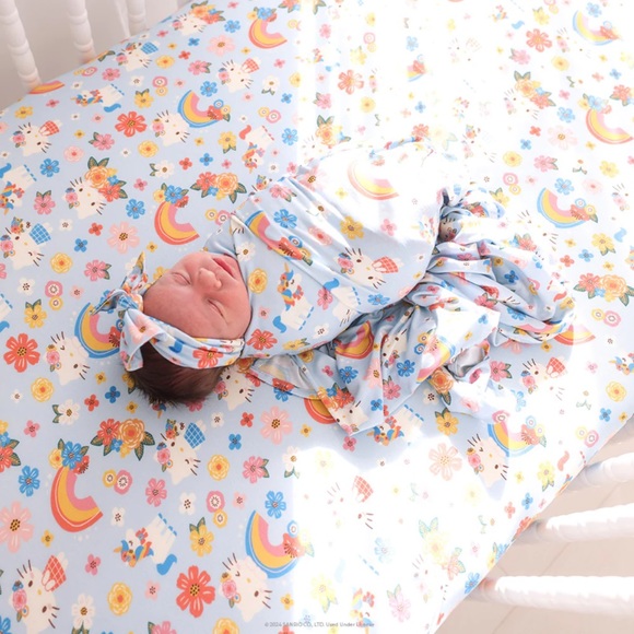 •New•Posh Peanut X Hello Kitty - Springtime Blue Crib Sheet - Picture 6 of 6